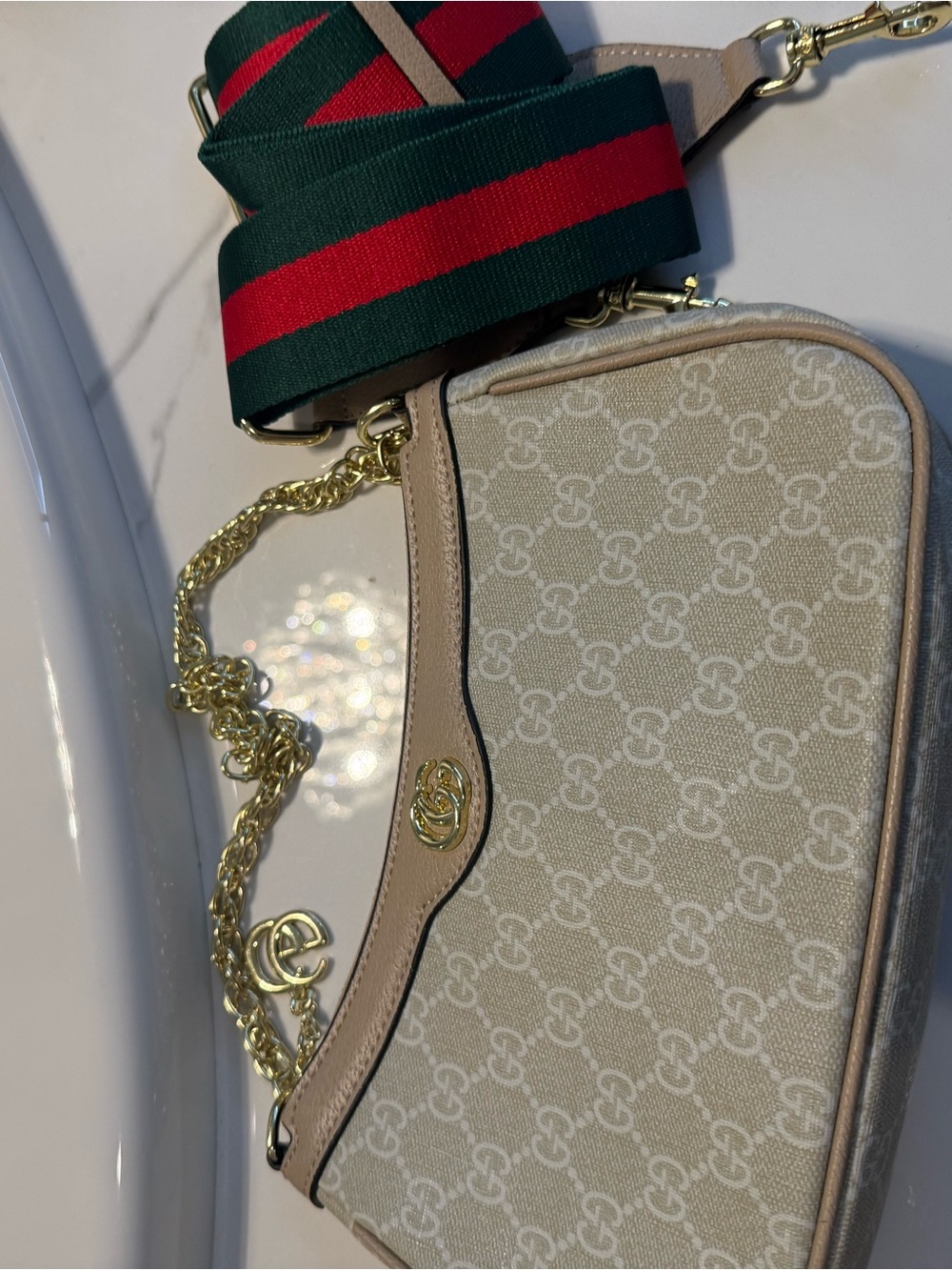 Gucci Beige GG Supreme Canvas Shoulder Bag with Green and Red Web Strap